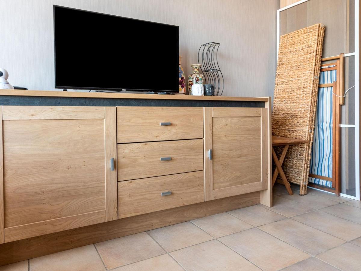 Apartamento Contemporary In With Balcony