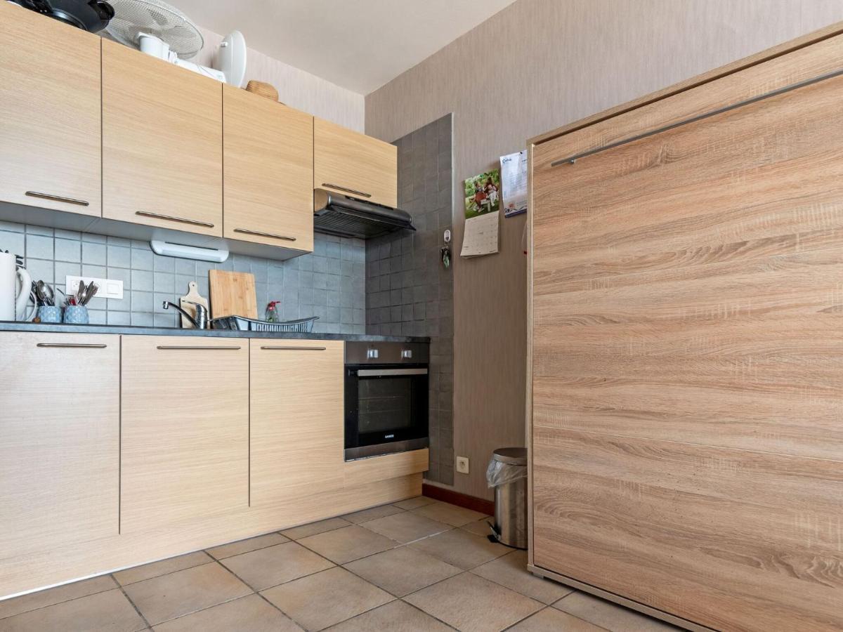 Apartamento Contemporary In With Balcony