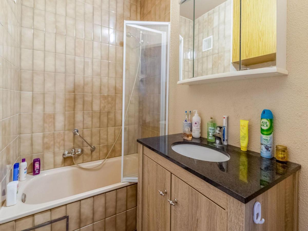 Contemporary In With Balcony Apartamento Ostend